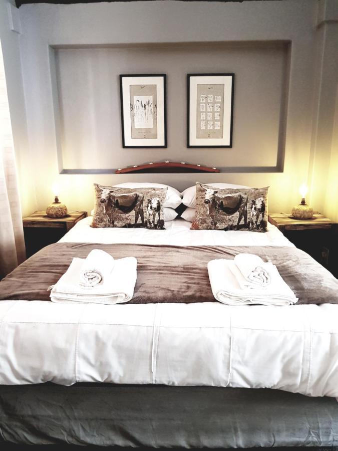 The Sculpture Yard 1 Apartment พริทอเรีย ภายนอก รูปภาพ