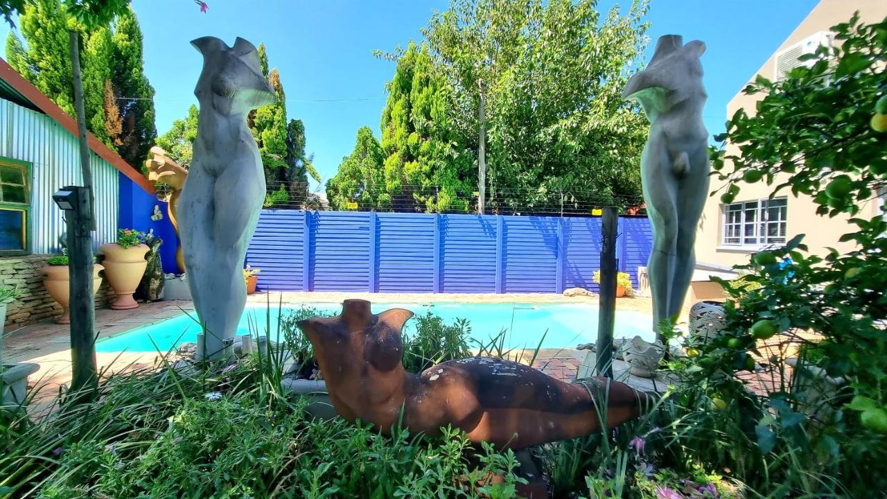The Sculpture Yard 1 Apartment พริทอเรีย ภายนอก รูปภาพ
