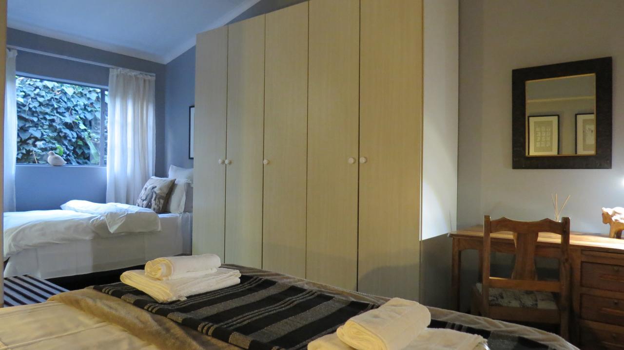 The Sculpture Yard 1 Apartment พริทอเรีย ภายนอก รูปภาพ