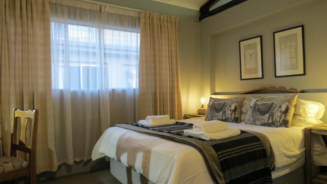 The Sculpture Yard 1 Apartment พริทอเรีย ภายนอก รูปภาพ