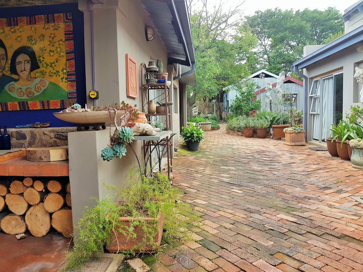 The Sculpture Yard 1 Apartment พริทอเรีย ภายนอก รูปภาพ