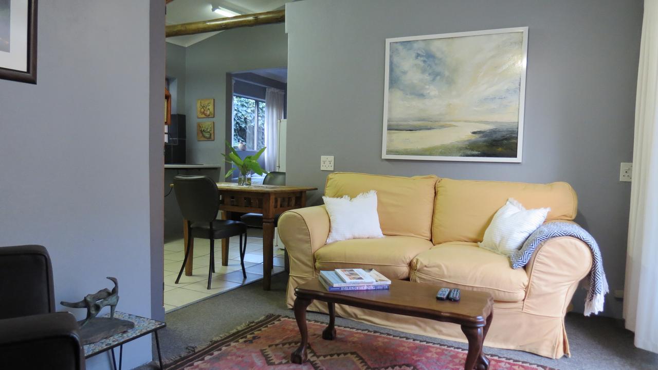 The Sculpture Yard 1 Apartment พริทอเรีย ภายนอก รูปภาพ