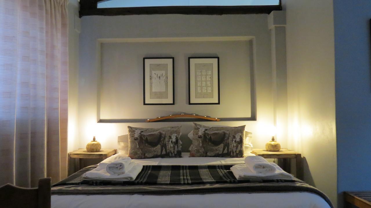The Sculpture Yard 1 Apartment พริทอเรีย ภายนอก รูปภาพ
